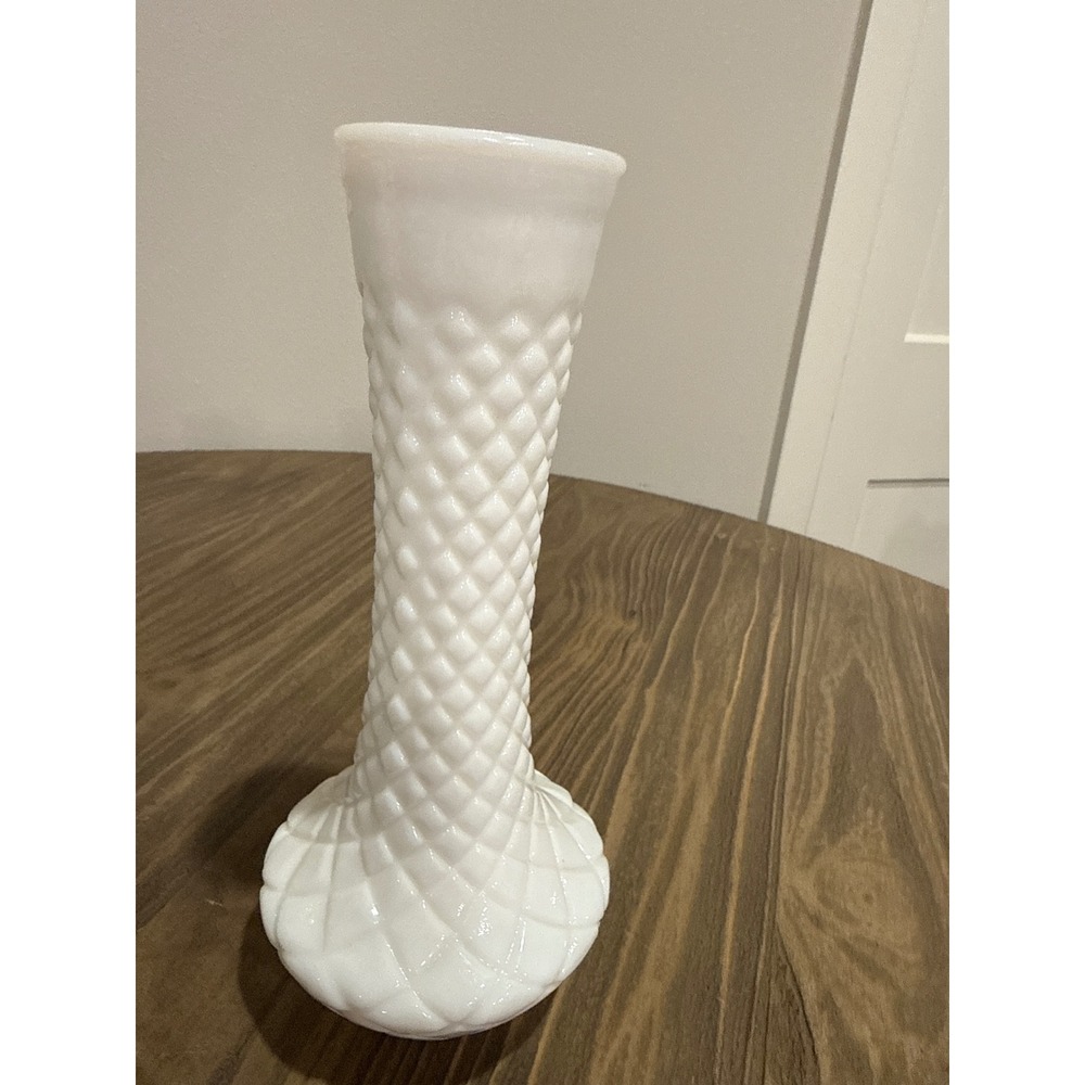 Vintage Milk Glass Bud Vases Set of 2 White Diamond Quilted Pattern & Swirl 9" - Picture 3 of 7